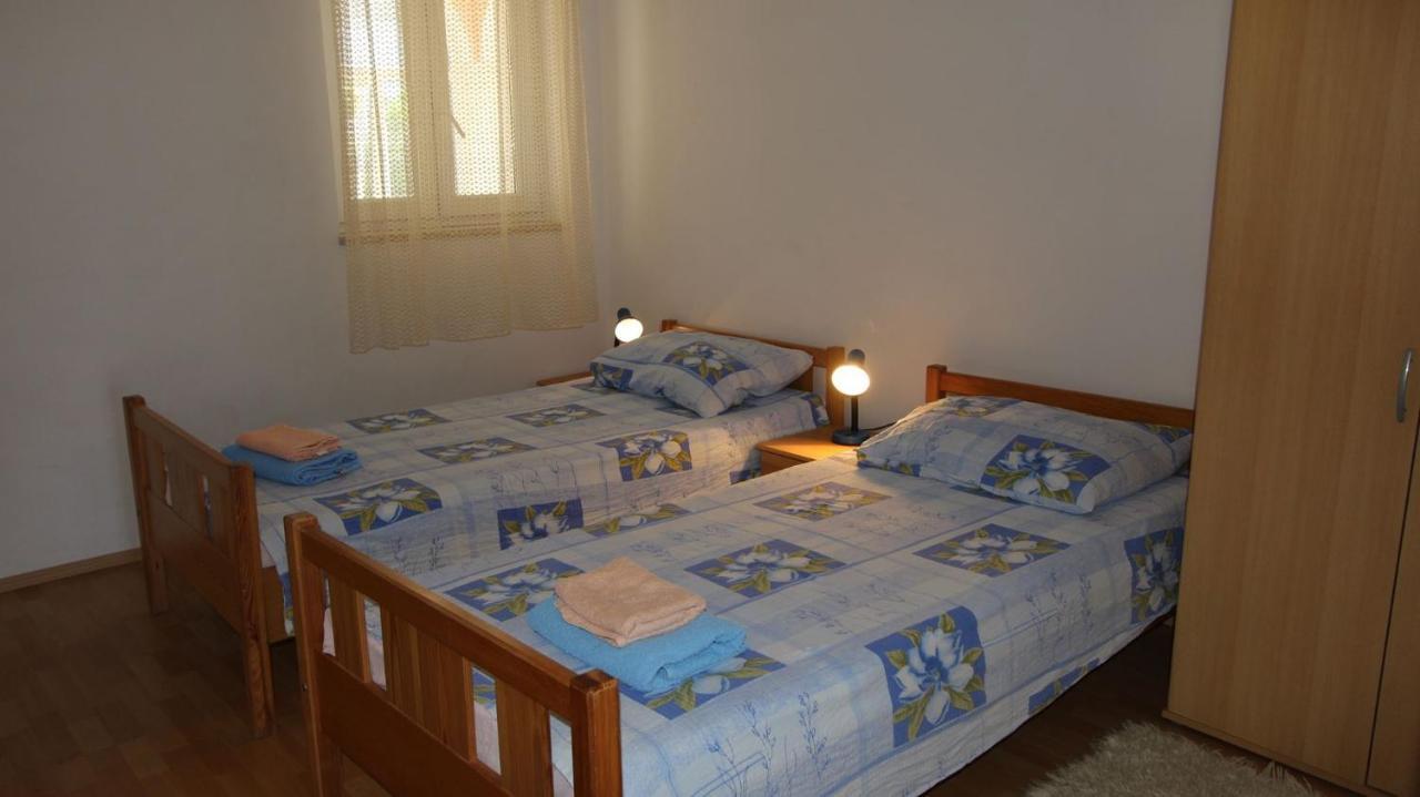 מאלינסקה Apartments Ravlic Ana מראה חיצוני תמונה
