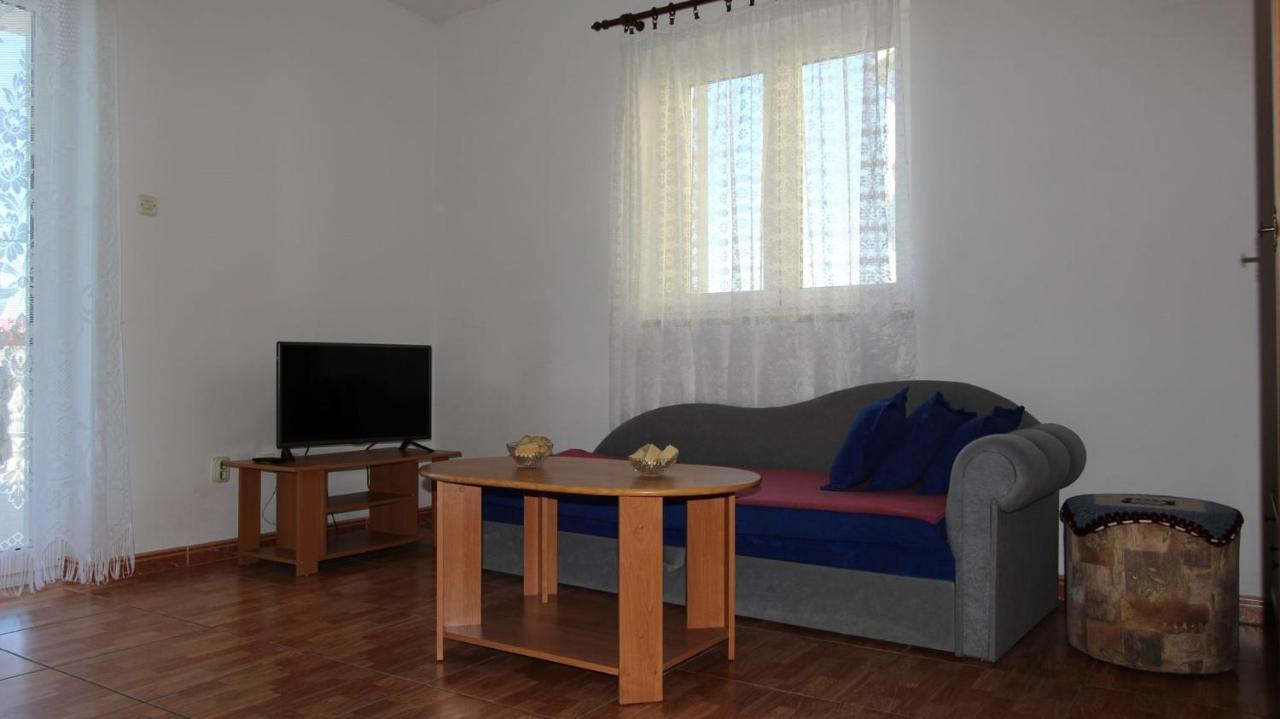 מאלינסקה Apartments Ravlic Ana מראה חיצוני תמונה
